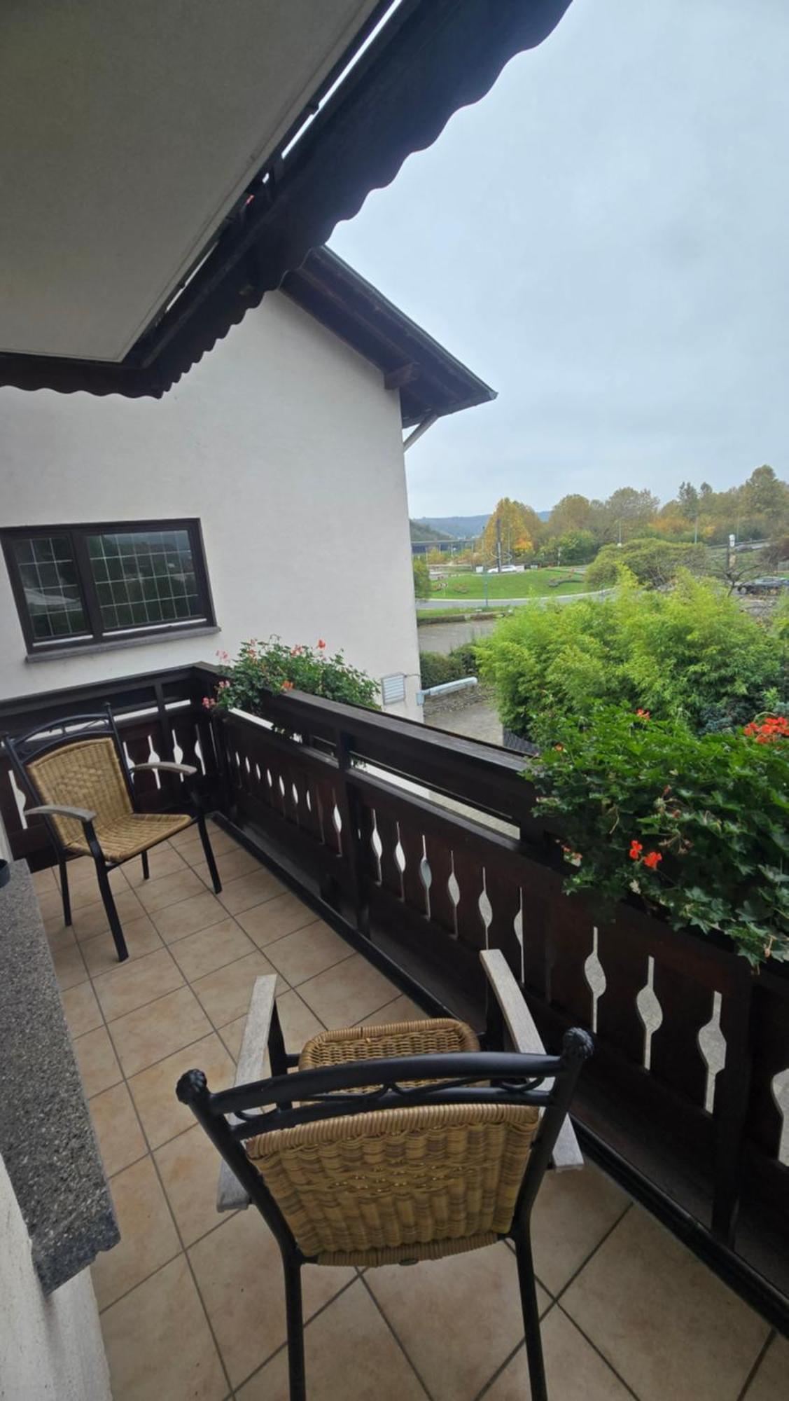 Hotel Zur Moselbruecke Schweich Exterior foto